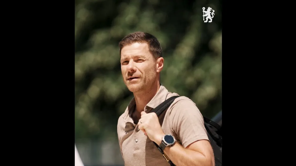 Xabi Alonso atraiu todas as atenções no arranque da pré-época do Chelsea
