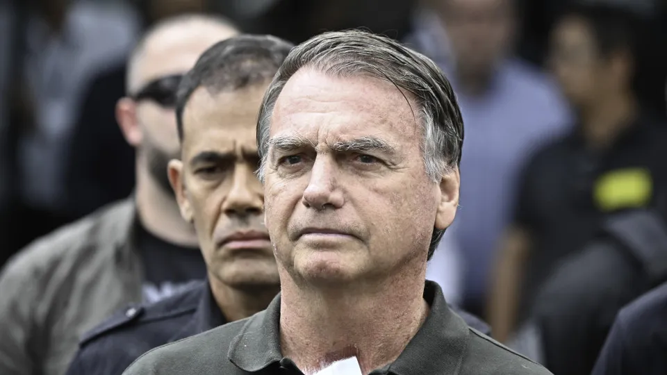 Espingarda em nome de Bolsonaro apreendida (tinha bandeira do Brasil)