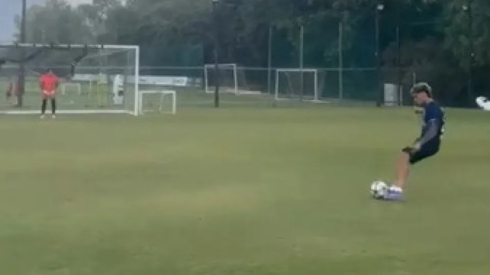 Maxi Araújo e Rodrigo Zalazar preparam assim a nova época no Sporting
