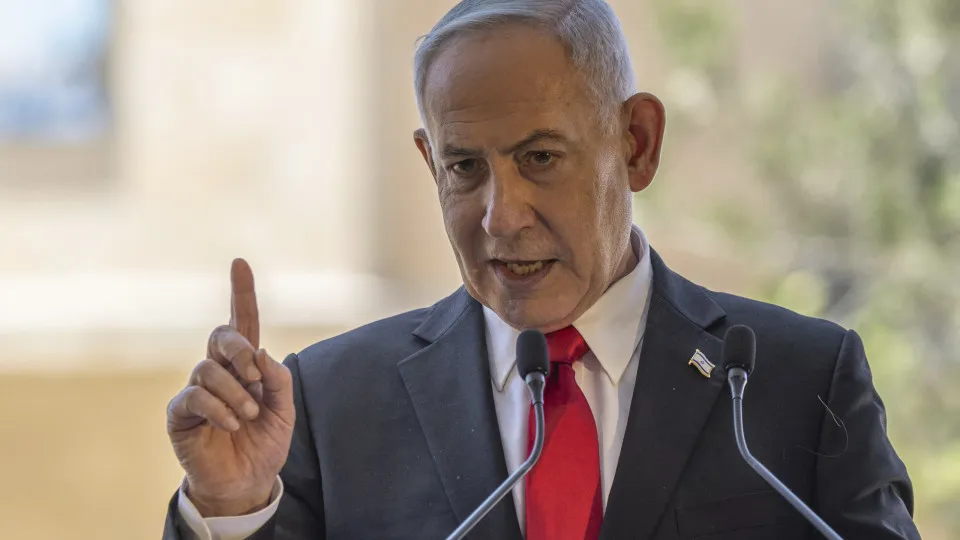 Israel ameaça Teerão com resposta "decisiva" caso sofra ataque
