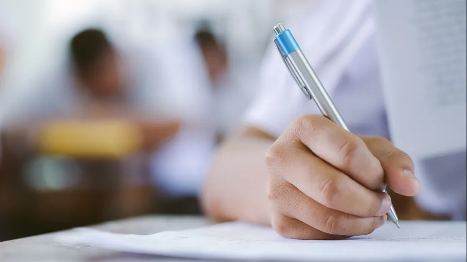 Exames? Júri Nacional dá instruções às escolas para notificarem erros