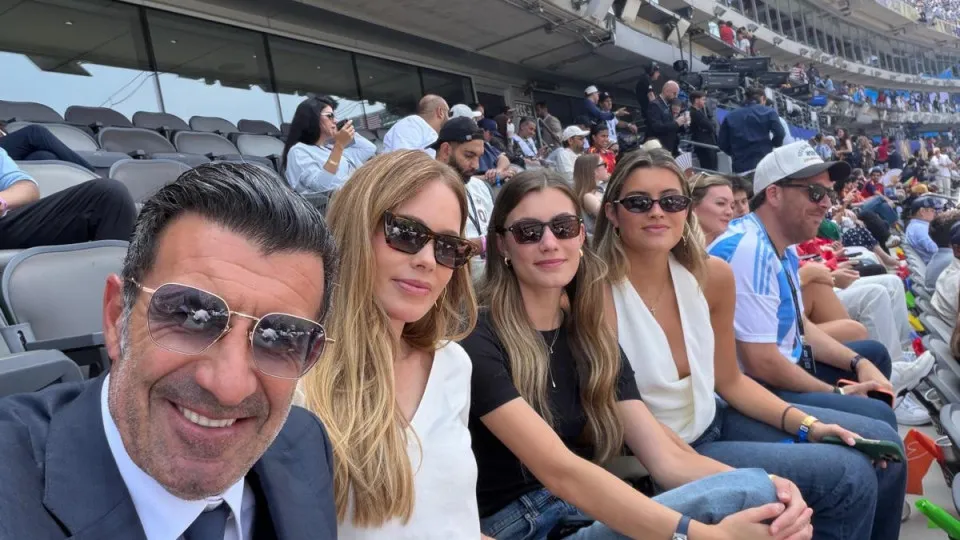 A escapadinha de Luís Figo e a família em Nova Iorque: Veja as imagens