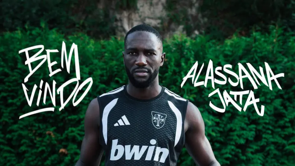 Oficial: Casa Pia anuncia gambiano Alassana Jatta
