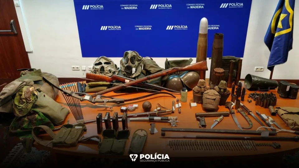 Homem tinha vários materiais de guerra em casa no Funchal. Foi detido