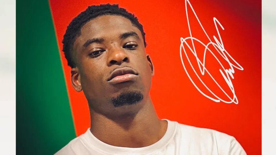 Oficial: Alemão Samuel Bamba assina pelo Marítimo até junho de 2029