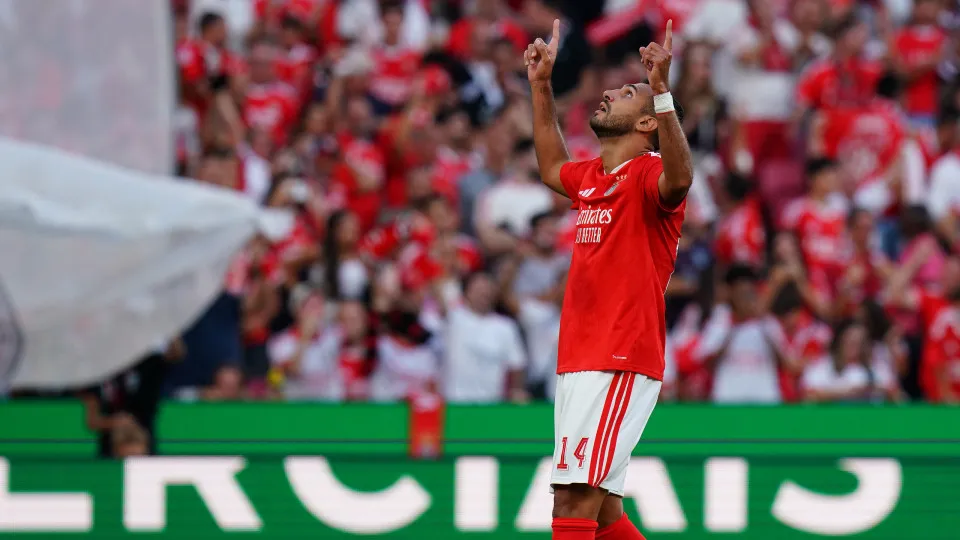 Pavlidis feliz com golos olha ao futuro: "Queremos ganhar e passar"