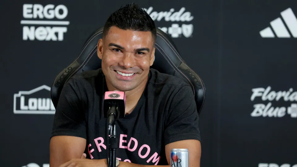 Casemiro 'esquece' Cristiano Ronaldo: "Messi é o Deus do futebol"
