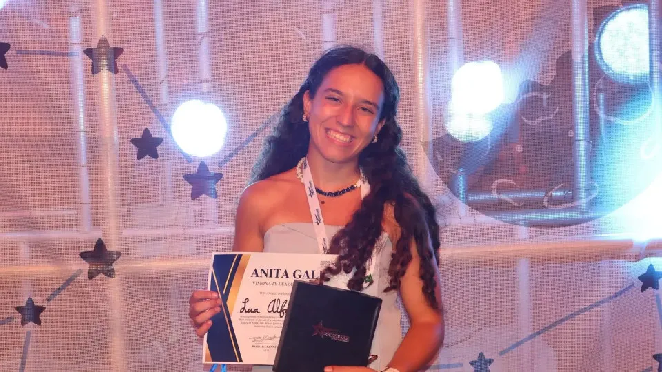 Lua Afonso. Portuguesa de 18 anos volta a destacar-se (desta vez na NASA)