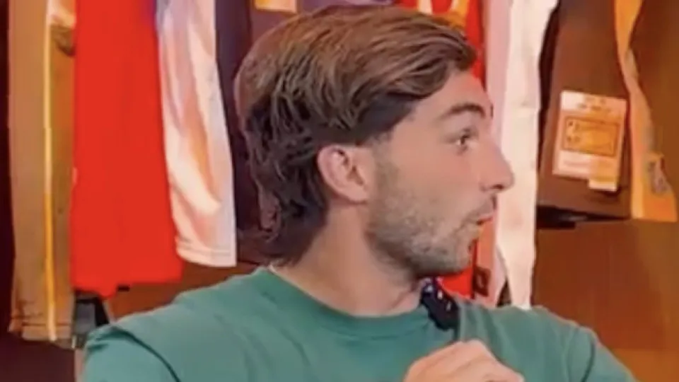 Ferran Torres tenta adivinhar os jogadores mais sensuais do futebol