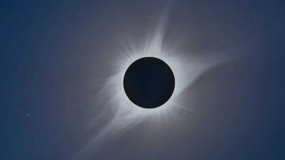 Último eclipse solar total em Portugal atraiu astrónomos estrangeiros