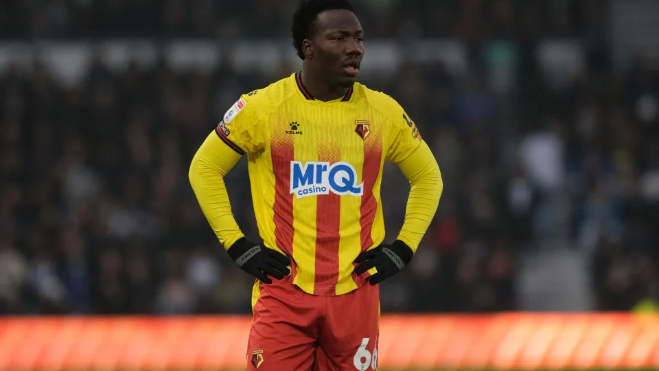 Watford confirma negociações avançadas para transferência de Nestory Irankunda ao Sporting