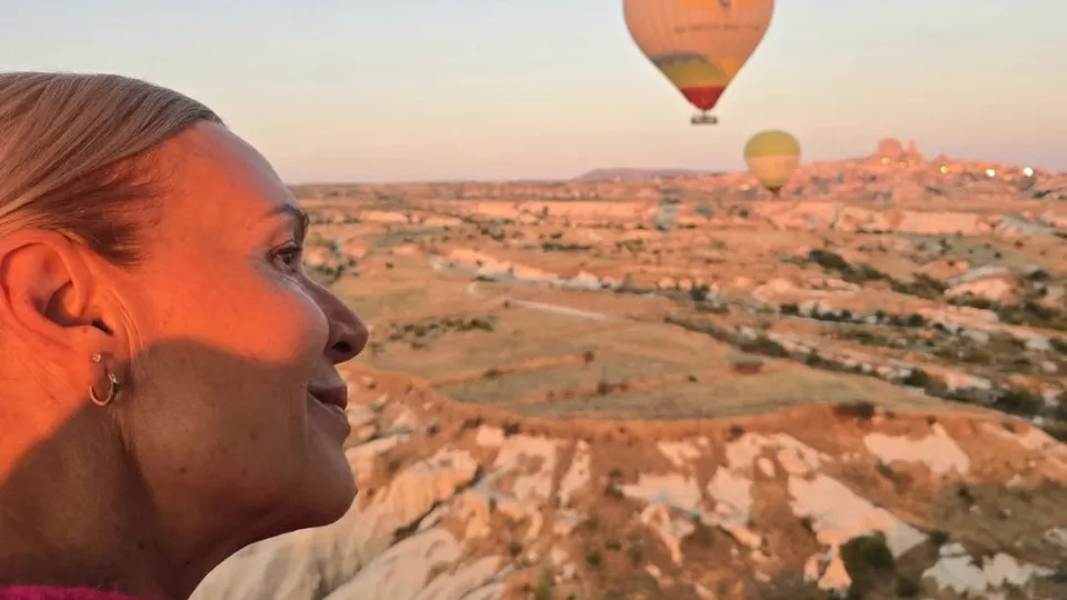 Carla Andrino chegou aos 60 anos em destino de sonho: As imagens