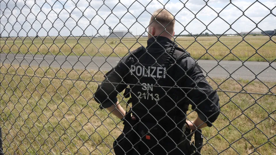 Embaixada russa em Berlim chama drone em Leipzig "provocação fabricada"