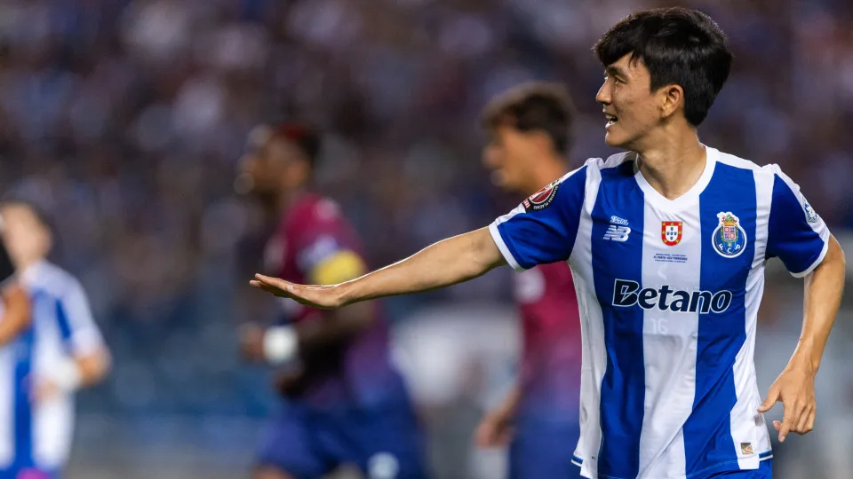Matheus Nunes comenta transferência de Hwang Inbeom para o FC Porto