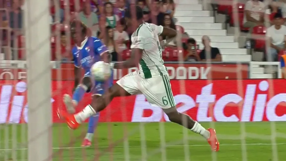 Gil Vicente vence Rio Ave com penalidade de Hector Hernandez
