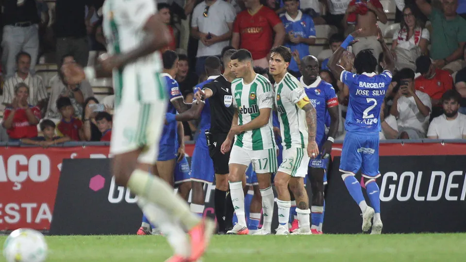 Rio Ave critica arbitragem após derrota para o Gil Vicente