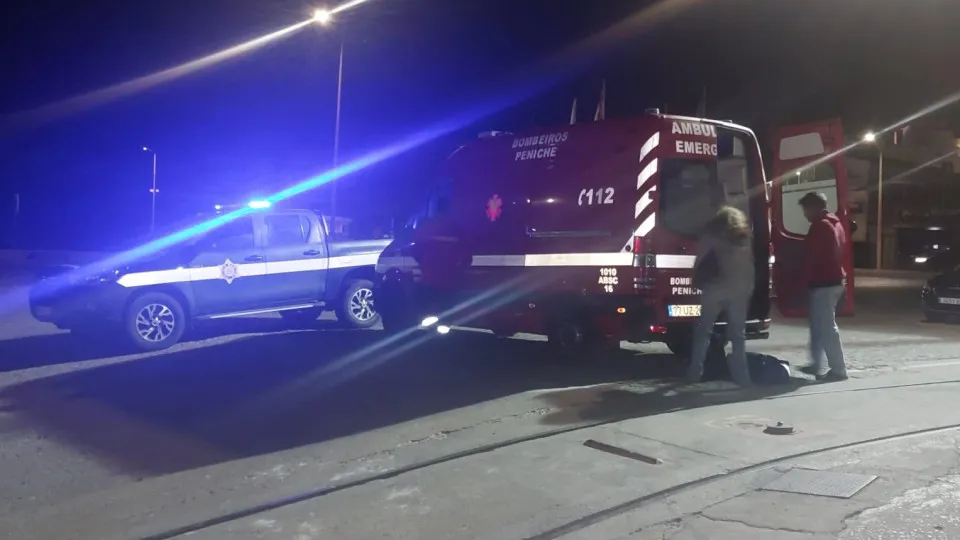 Homem com "dores abdominais" resgatado na ilha da Berlenga em Peniche