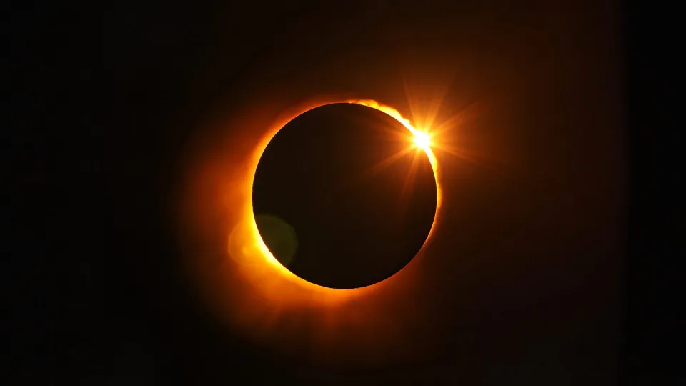 Vem aí o eclipse solar! De que forma é que cada signo será afetado