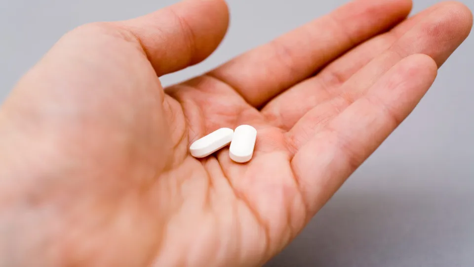 Farmacêutica alerta: Estas pessoas devem evitar ibuprofeno no verão