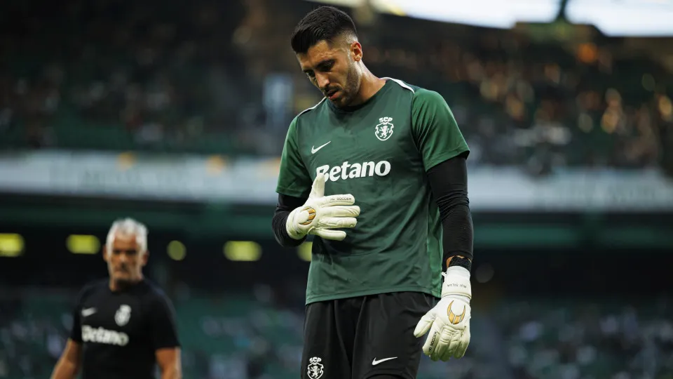 Fragilidade defensiva do Sporting preocupa no início da temporada