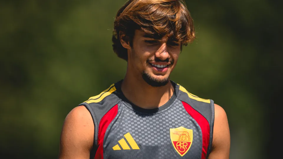 Rodrigo Mora é o novo reforço da AS Roma