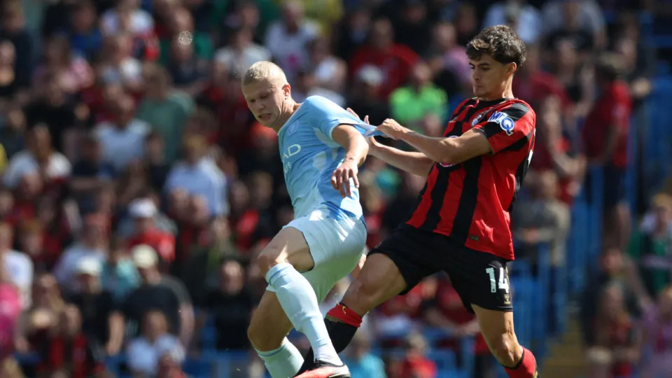 Manchester City vence Bournemouth com reviravolta no final
