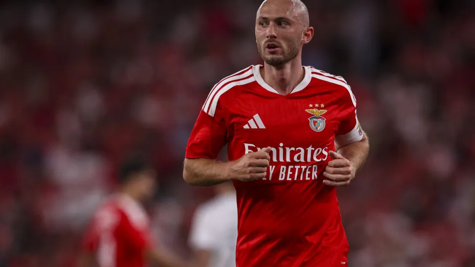 Benfica enfrenta desfalques para jogo contra AGF Aarhus na Liga Europa
