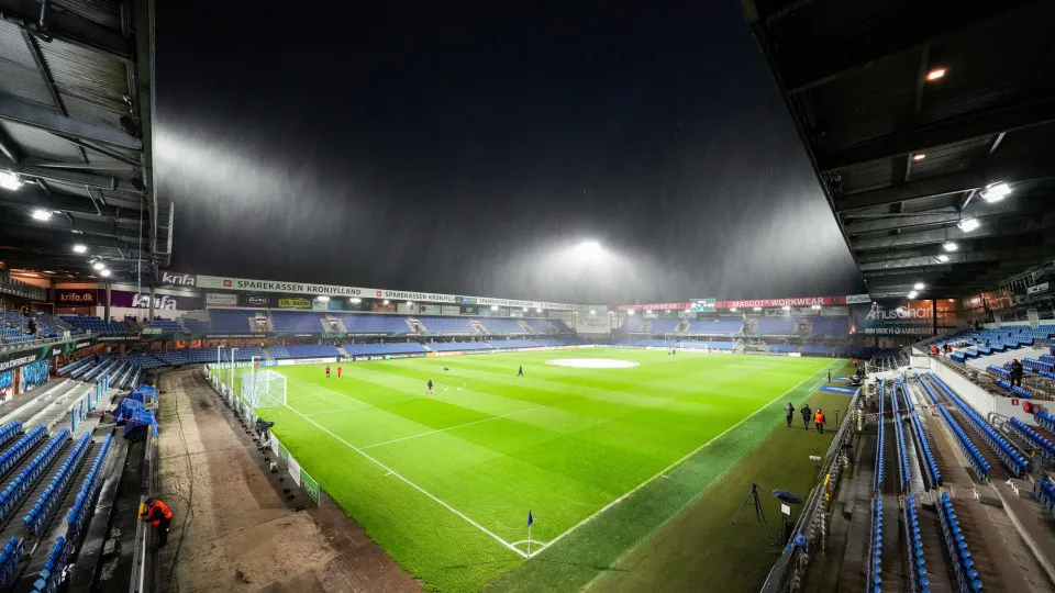 Benfica enfrenta Aarhus na segunda mão do playoff da Liga Europa