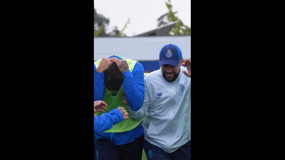 Kiwior é alvo de praxe no treino do FC Porto