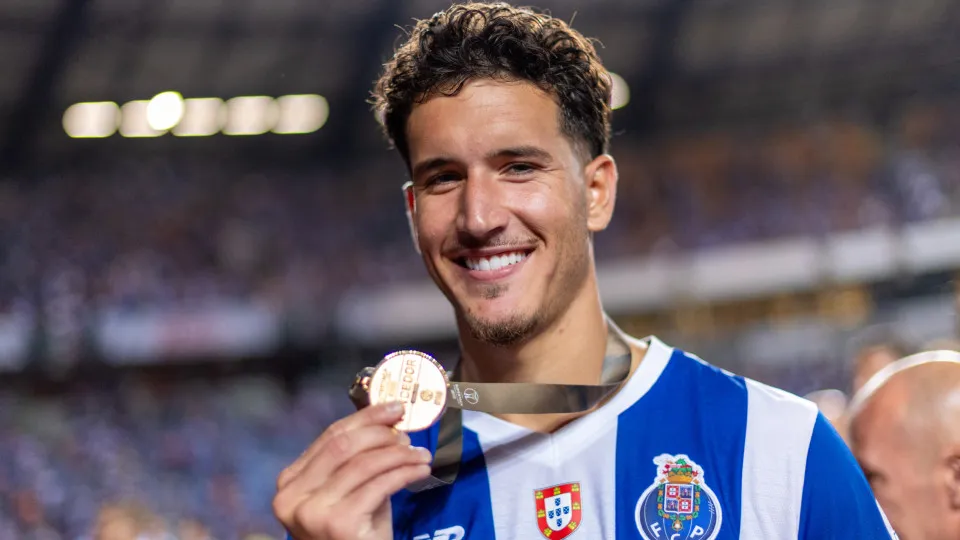 Deniz Gül deixa o FC Porto e se junta ao Galatasaray