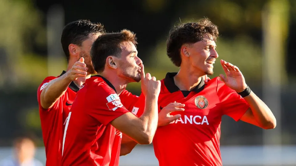 Penafiel vence FC Porto B por 3-0 na II Liga