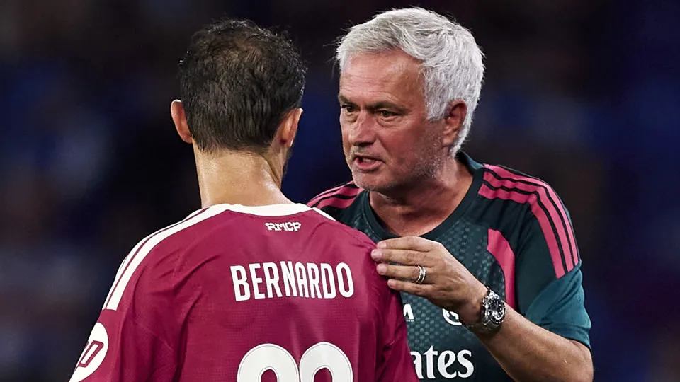 Mourinho enfrenta dificuldades na Champions sem Bernardo Silva