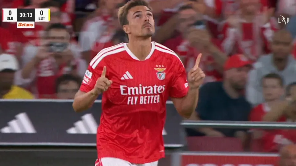 João Palhinha estreia-se com aplausos no Estádio da Luz