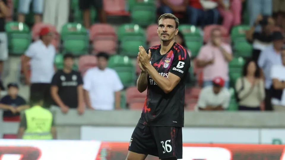 João Palhinha brilha na vitória do Benfica sobre o Marítimo