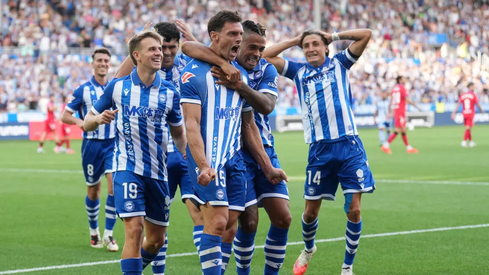 Alavés vence Osasuna e sobe ao segundo lugar da Liga Espanhola