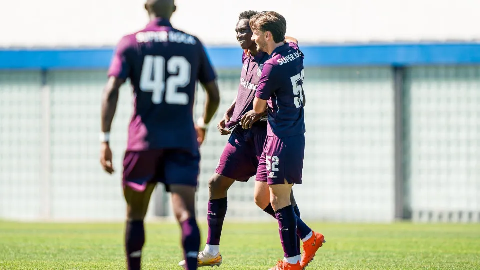 FC Porto vence Académica com destaque para Samu