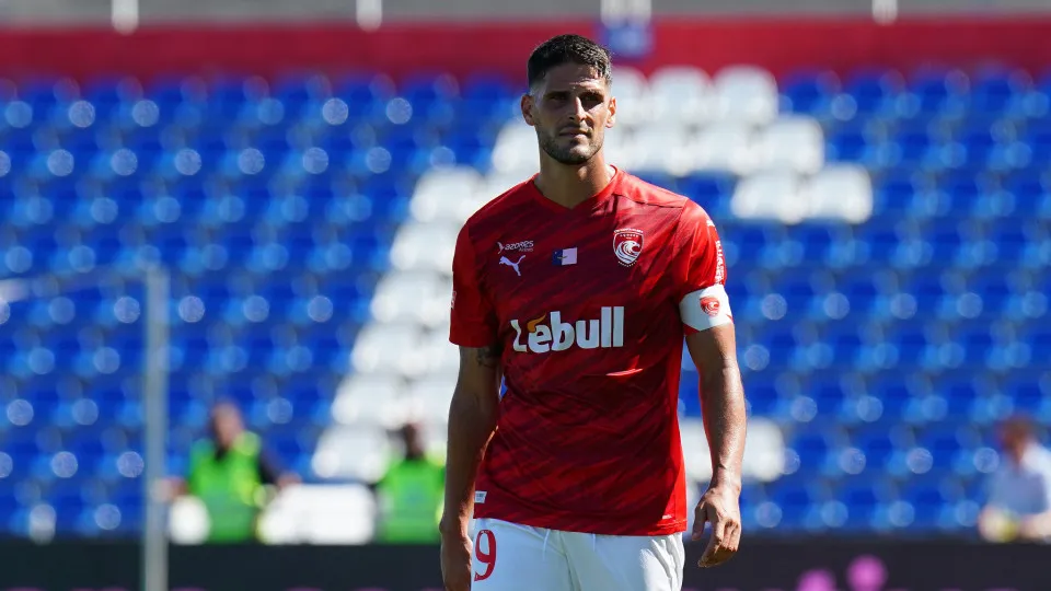 Santa Clara vence Arouca e assume terceiro lugar na I Liga