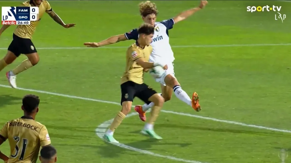 Sporting vê golo anulado pelo VAR em partida contra o Famalicão