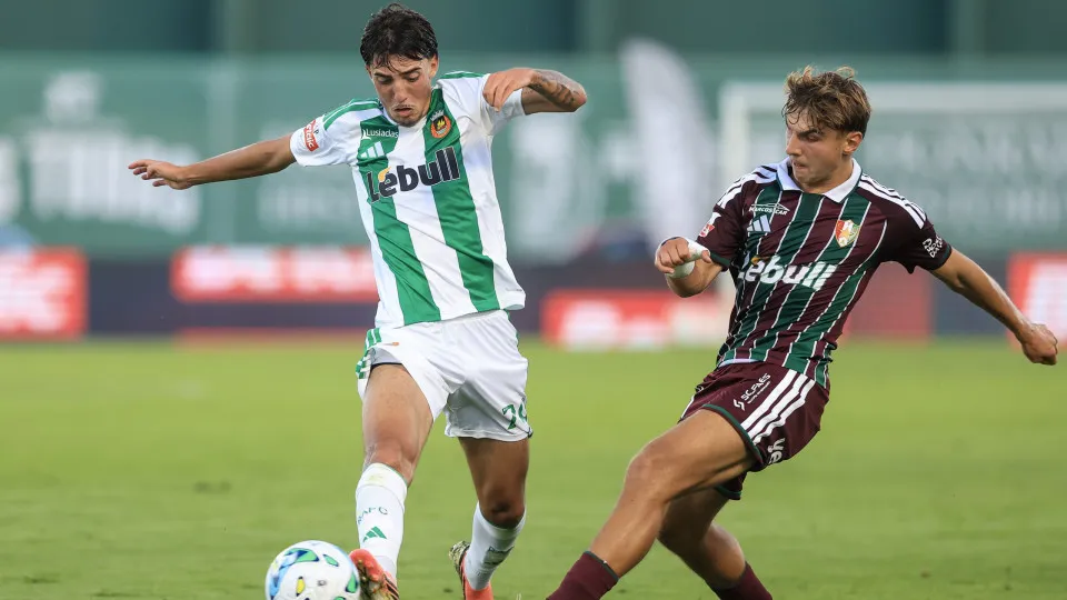 Estrela da Amadora empata em 3-3 com Rio Ave e mantém invencibilidade na I Liga