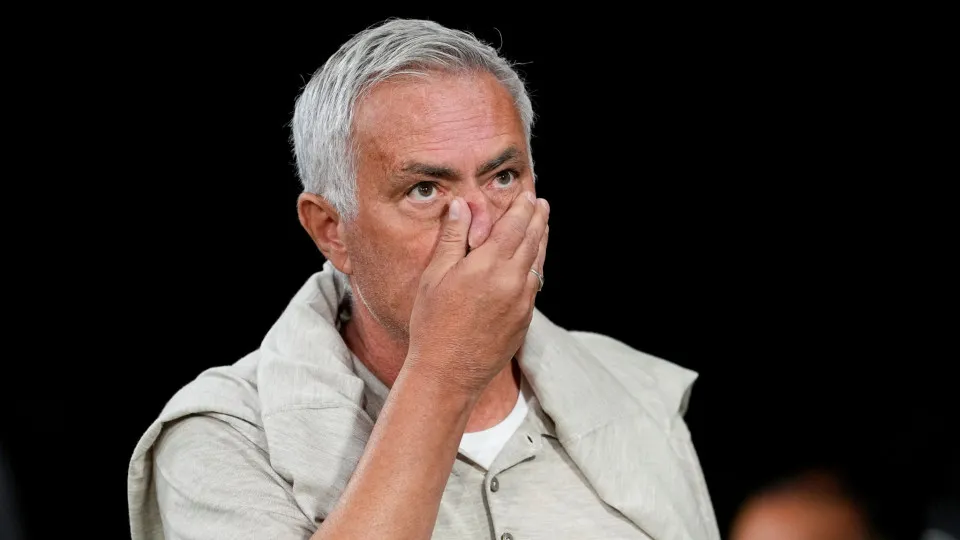 Photo: noticiasaominuto.com Mourinho campeão? Todos os títulos que o Manchester City pode perder