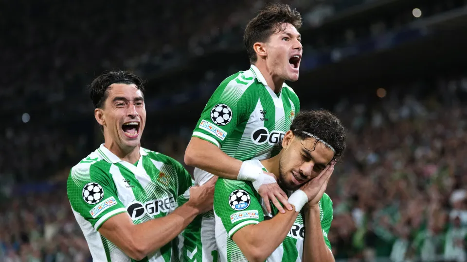 FC Porto sofre derrota emocionante contra o Real Betis na Liga dos Campeões
