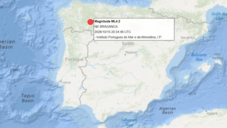 4.2 magnitude earthquake in Spain. Possibly felt in Northern Portugal