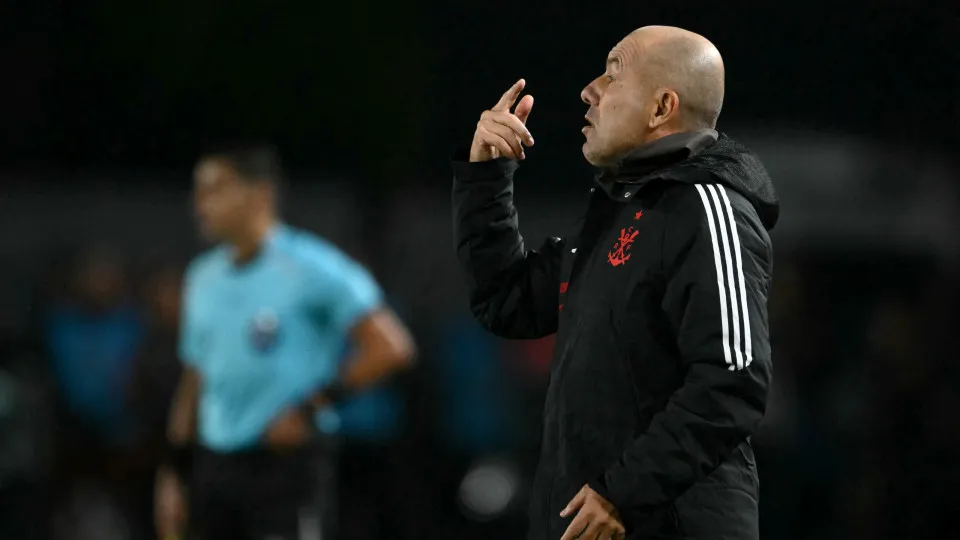 Leonardo Jardim expressa frustração após eliminação do Flamengo na Taça Libertadores