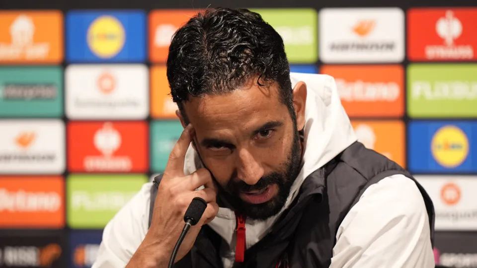 Ruben Amorim retorna à Inglaterra como treinador do AC Milan