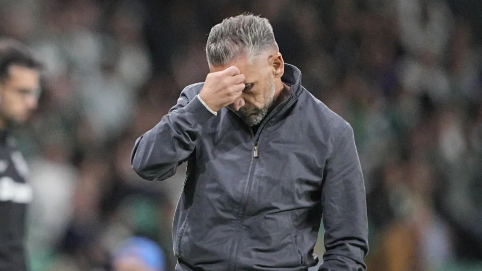 Sporting enfrenta Casa Pia em jogo crucial para Rui Borges
