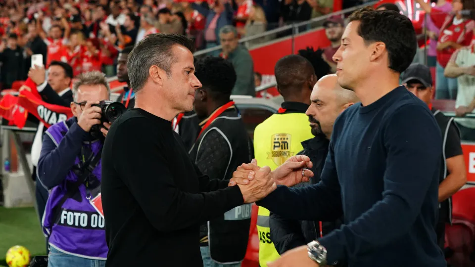 Marco Silva e Luís Pinto discutem despenalização de Jhon Durán