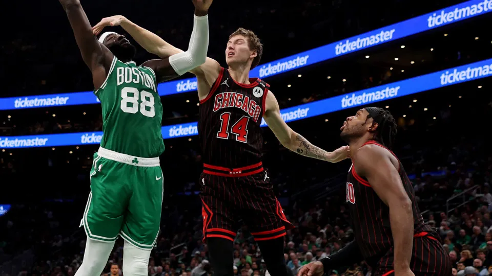 Celtics iniciam NBA Cup com vitória e Neemias Queta em destaque