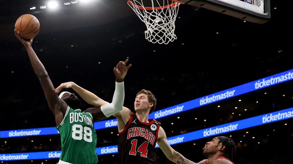 Celtics iniciam NBA Cup com vitória e Neemias Queta em destaque