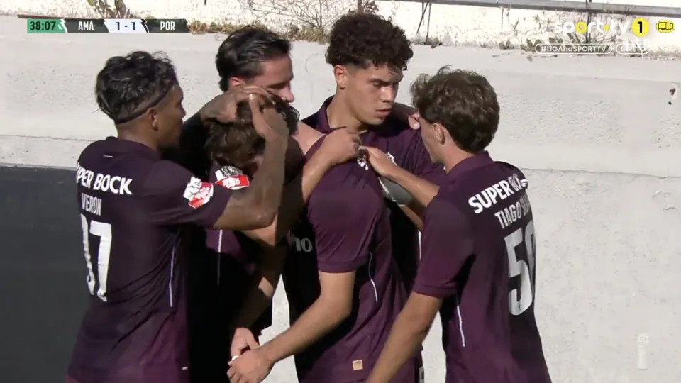 Dinis Rodrigues marca golaço e empata para o FC Porto B contra o Amarante