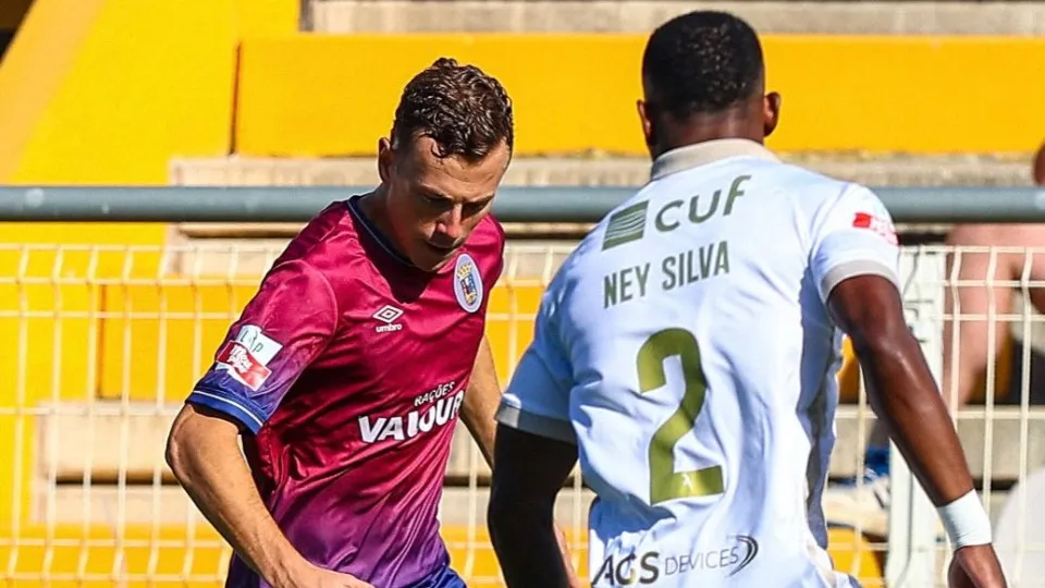 Portimonense e Torreense empatam sem gols na estreia de João Nuno